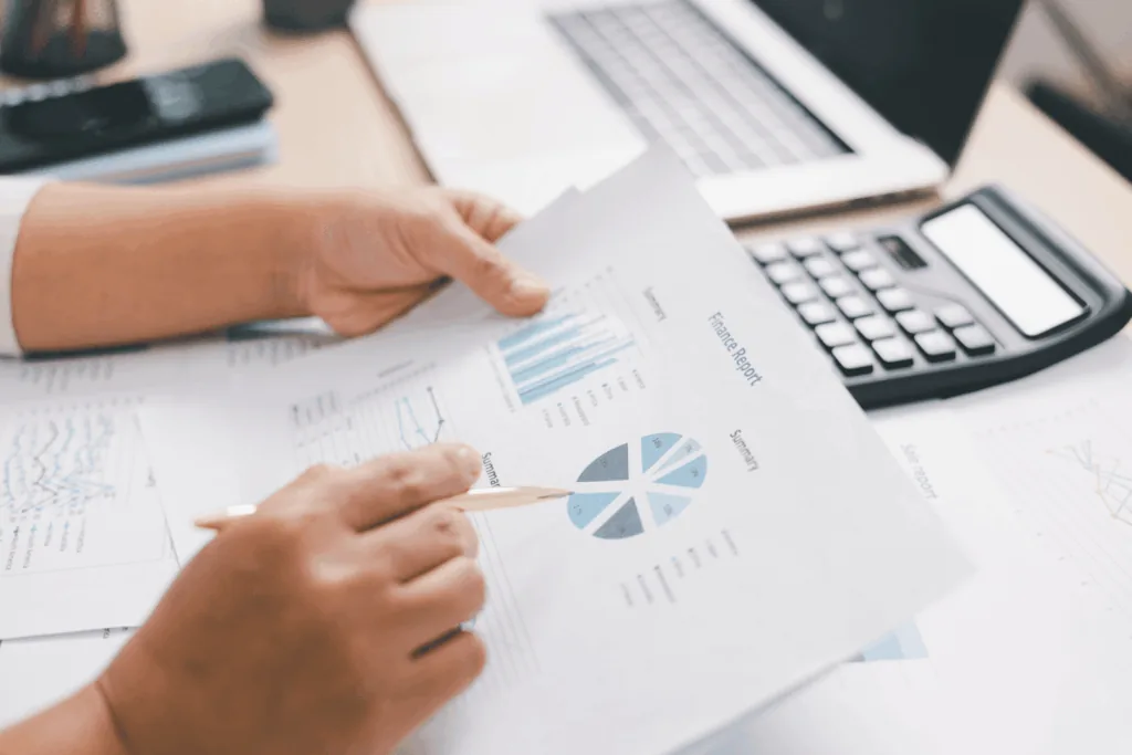 Analyse financière des scénarios d'efficacité énergétique