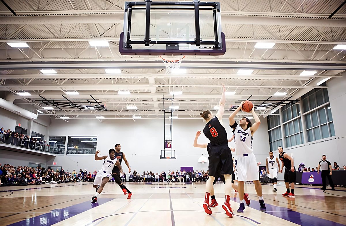 Match de basketball dans le gymnase rénové